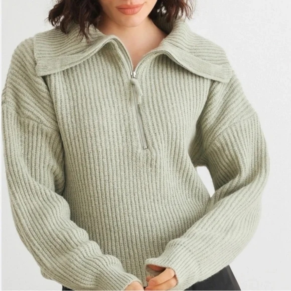 Lou & Grey Light Sage Ribbed Half-Zip Turtleneck Sweater
